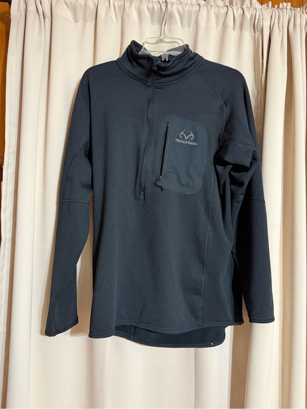 3 hunting jackets/baselayers